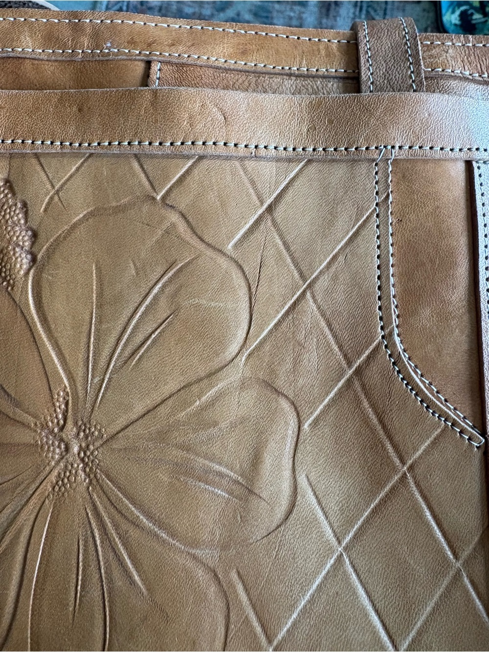 Handmade 100% Leather Floral Tooled Tote Bag | Artisan Boho Shoulder Bag | Large - Picture 6 of 11